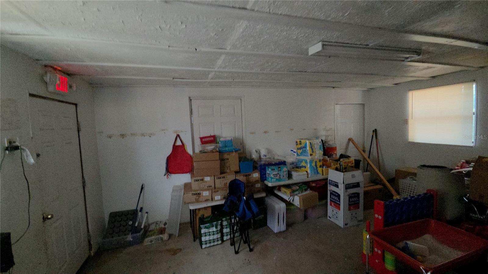 CRESTWOOD - Commercial Sale
