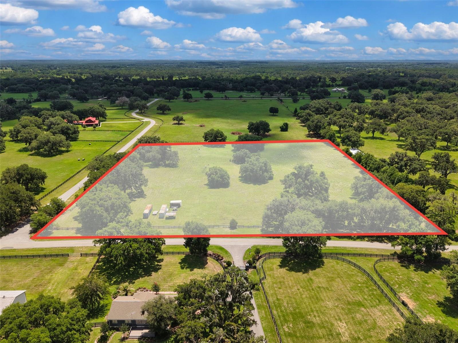 PARADISE FARM - Land