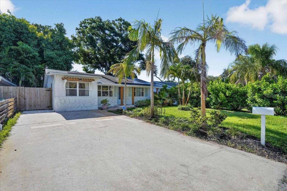 HAYNSWORTH HEIGHTS - Residential Lease