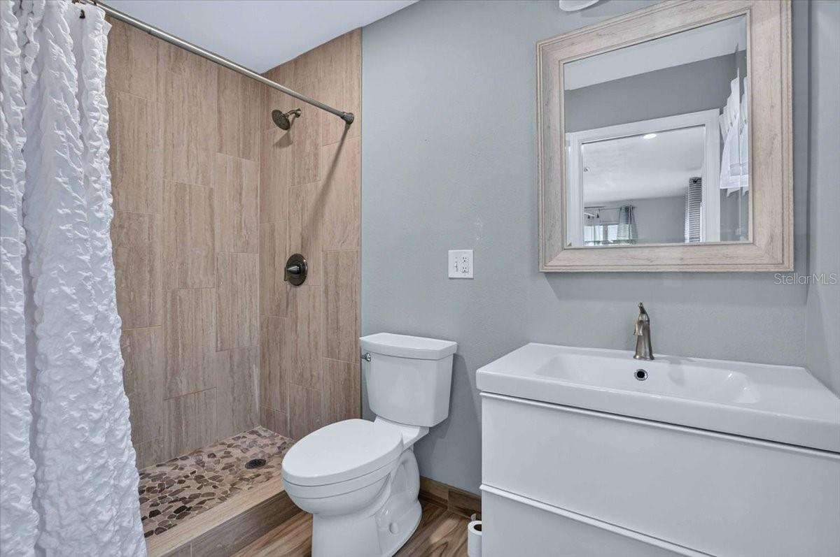HAYNSWORTH HEIGHTS - Residential Lease