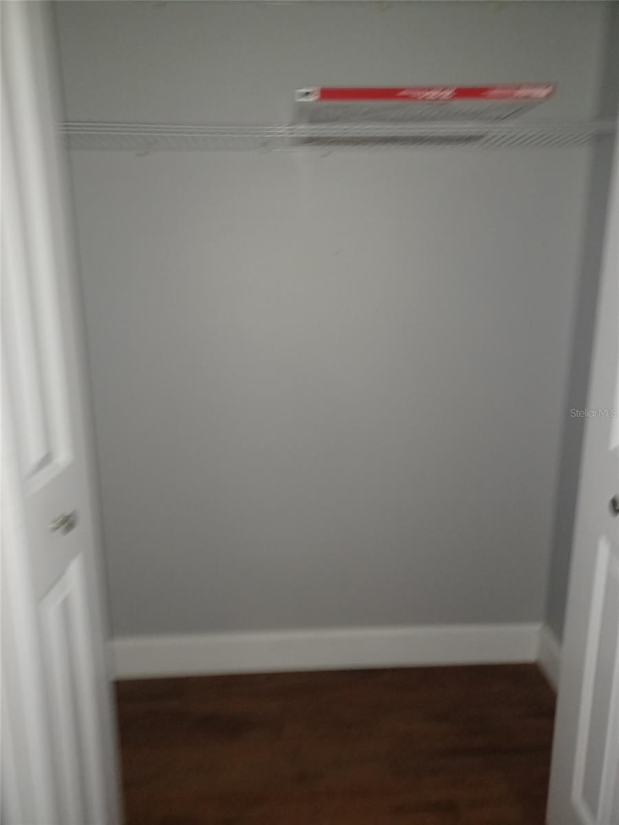 OAKRIDGE OFFICE CNTR A CONDO - Commercial Lease