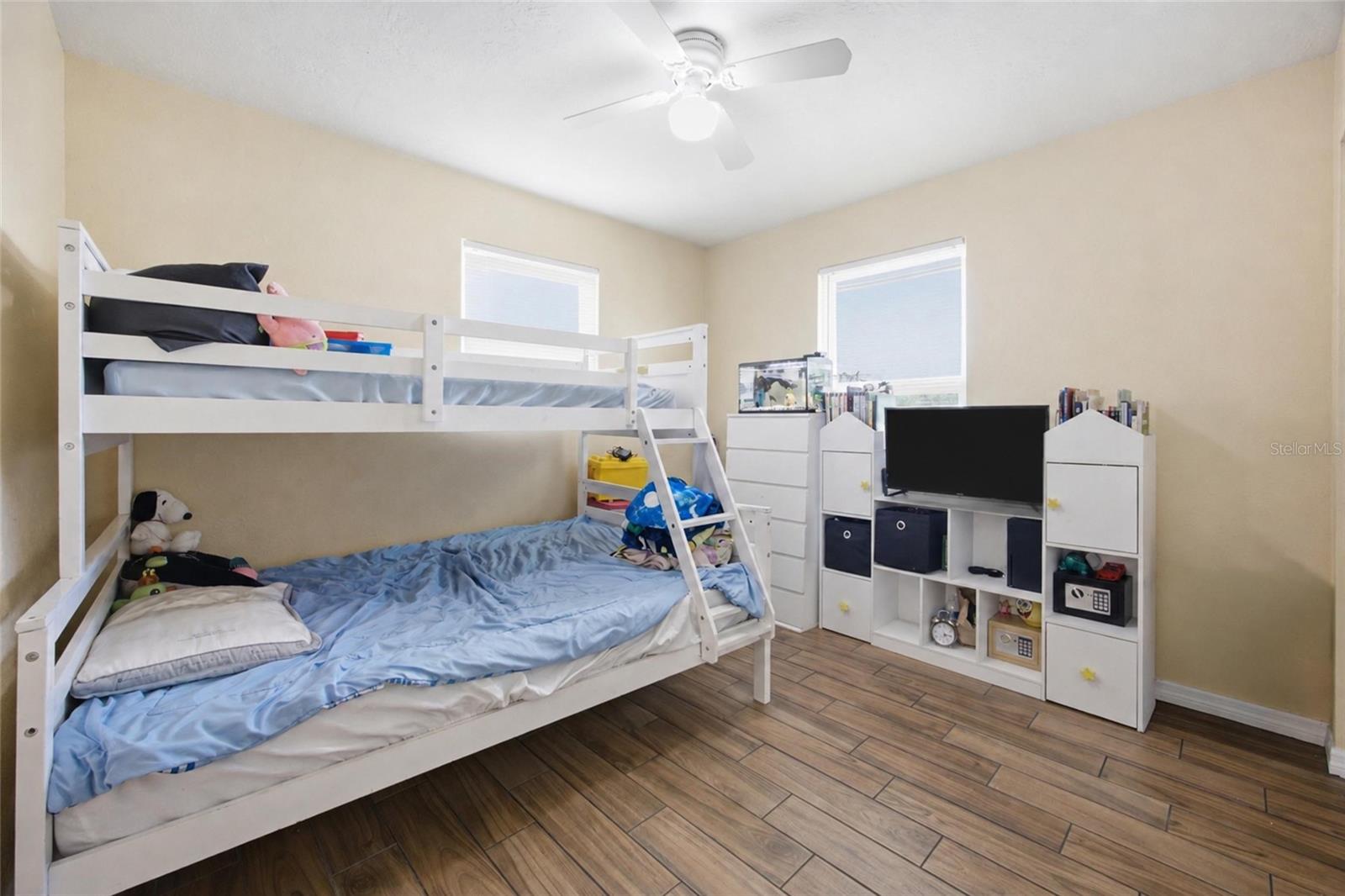 SILVER SPGS SHORES UN 16 - Residential