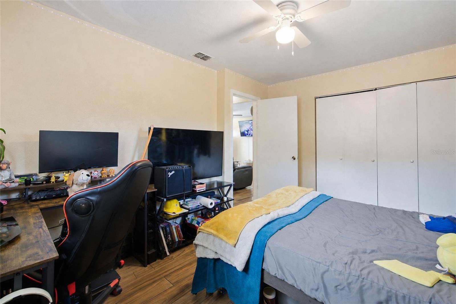 SILVER SPGS SHORES UN 16 - Residential