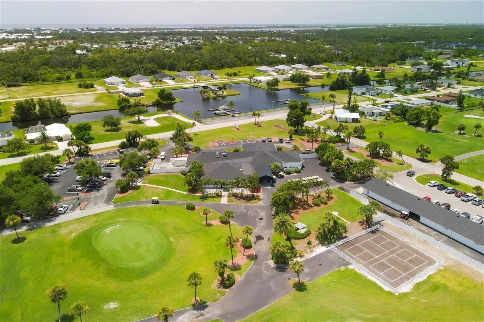 ROTONDA WEST PINEHURST - Residential