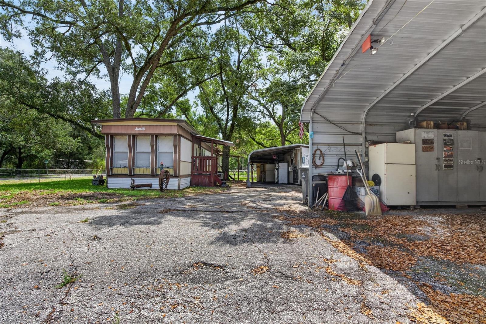 DIXIE VIEW - Residential