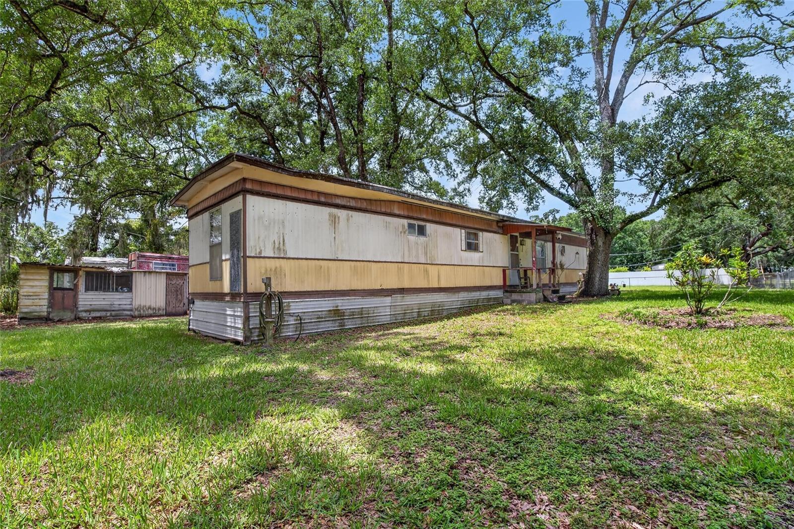 DIXIE VIEW - Residential