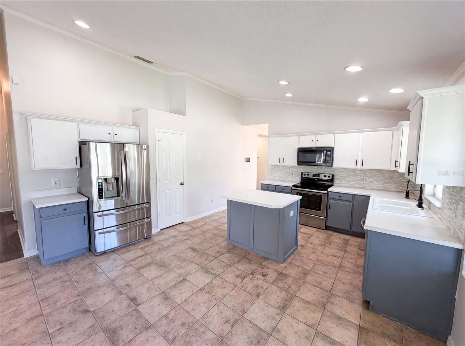 WATERFORD CHASE VILLAGE TR B & - Residential
