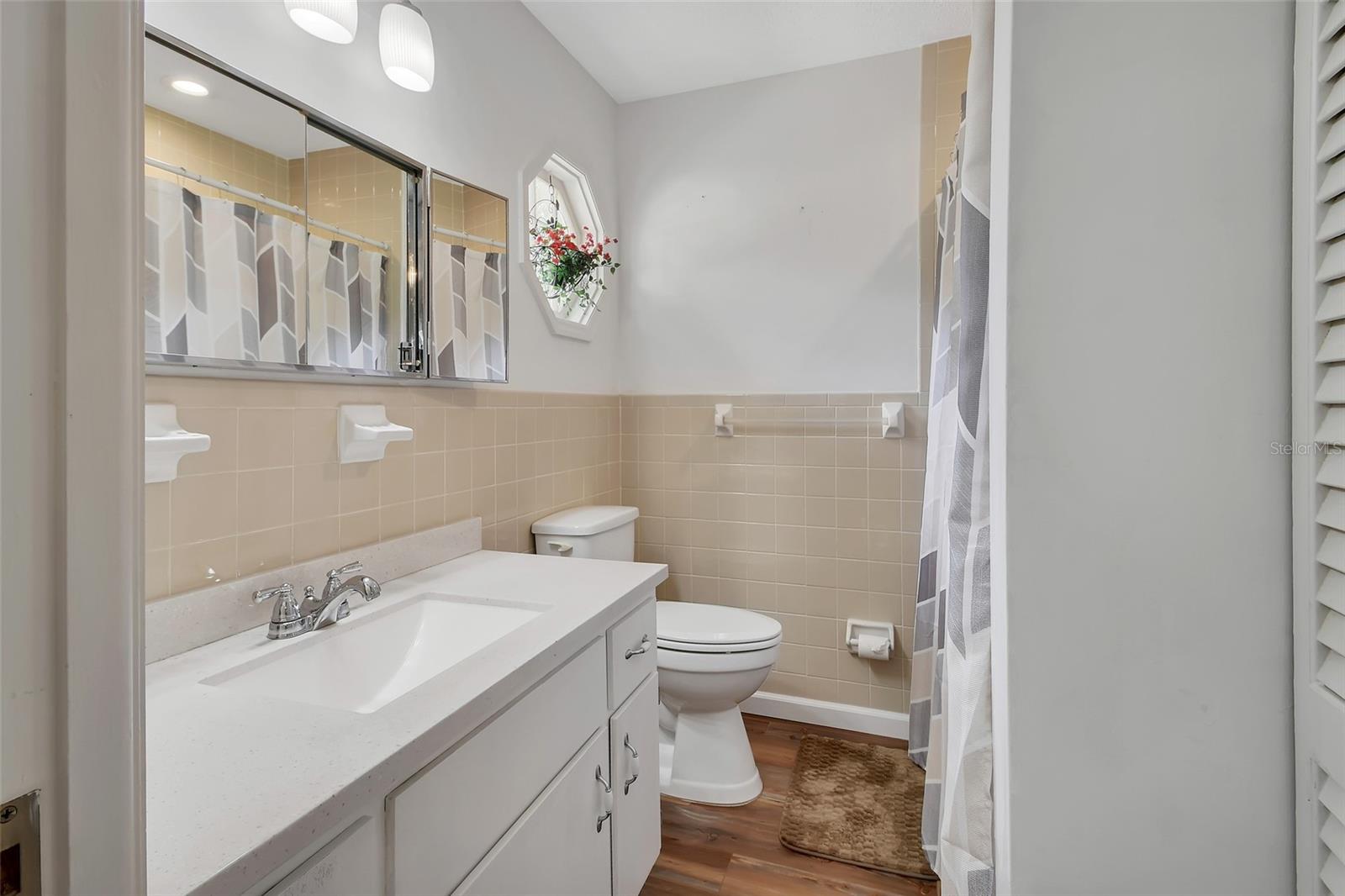 SOUTHRIDGE CONDO APTS B - Residential