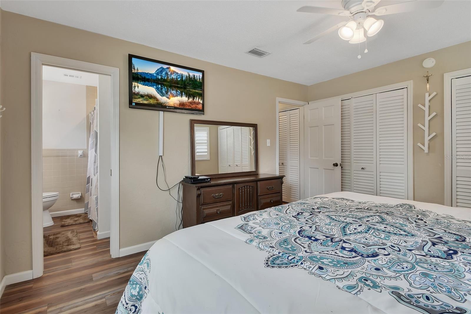 SOUTHRIDGE CONDO APTS B - Residential