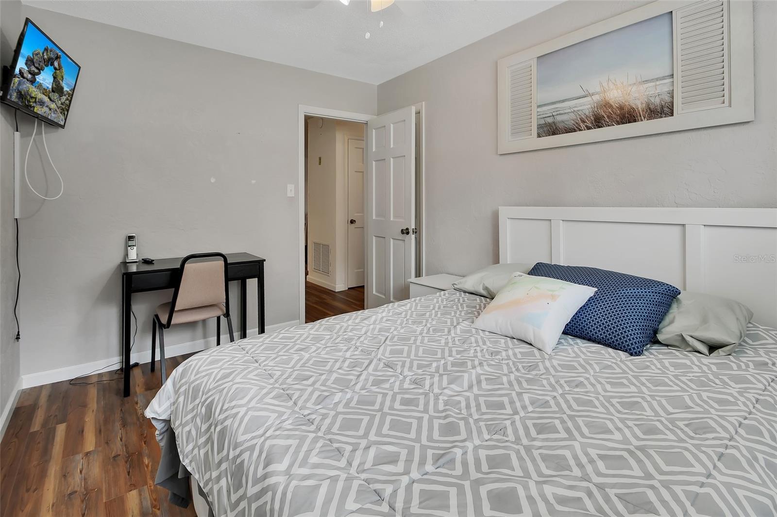 SOUTHRIDGE CONDO APTS B - Residential