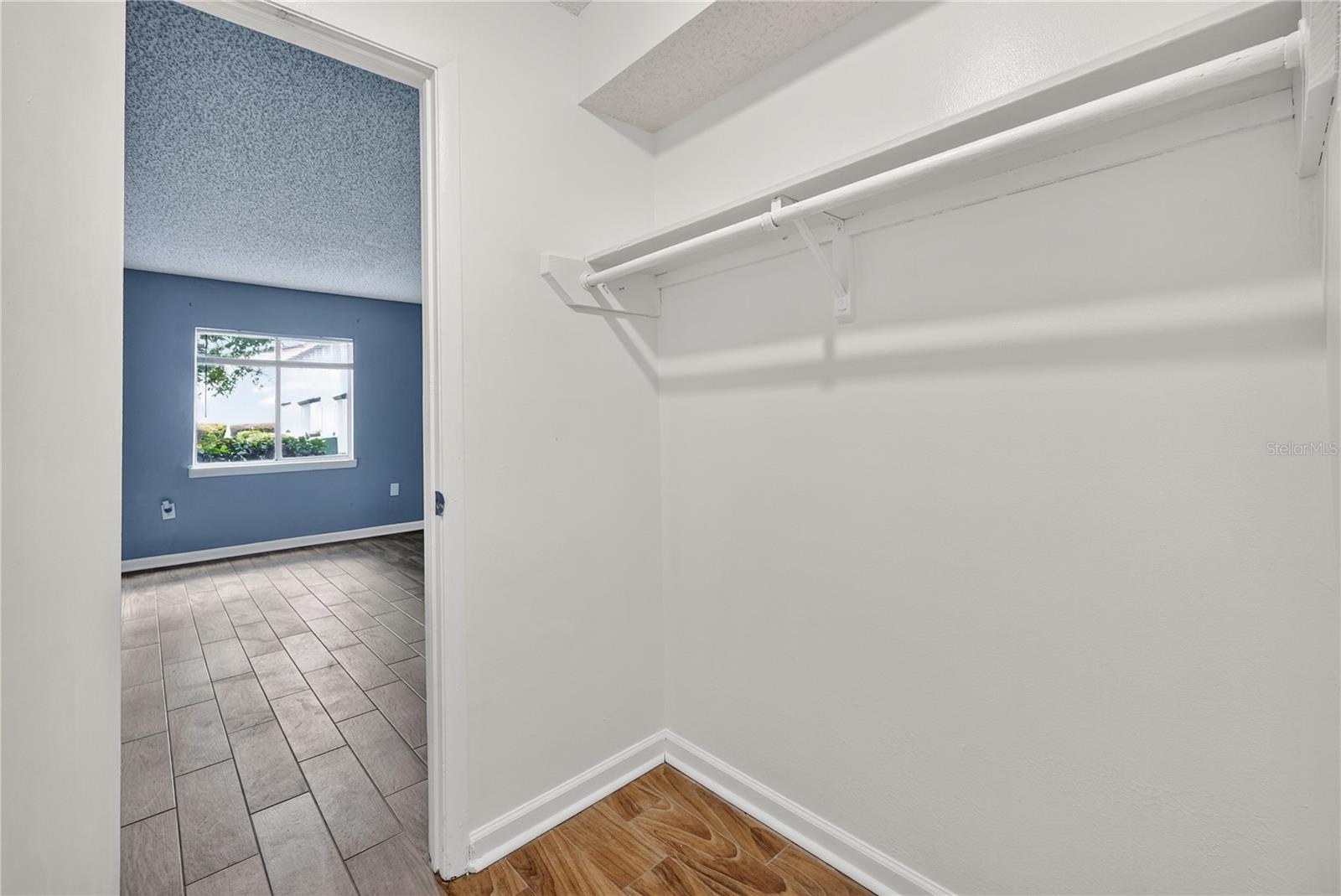 AVALON CONDO - Residential