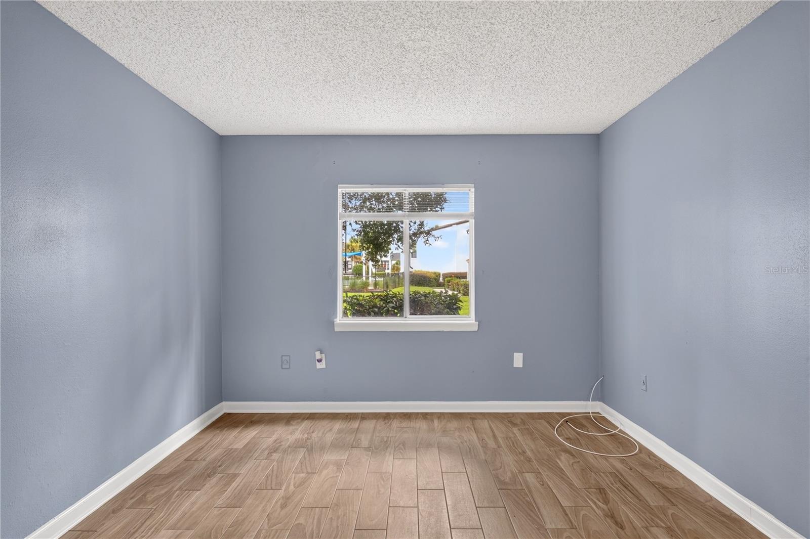 AVALON CONDO - Residential