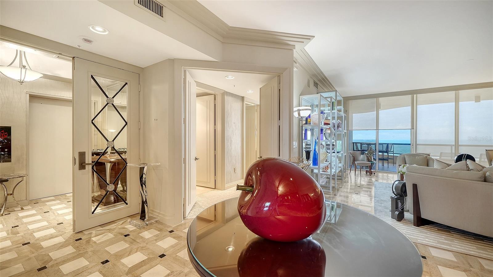 L AMBIANCE AT LONGBOAT KEY CLUB PH 02 - Residential
