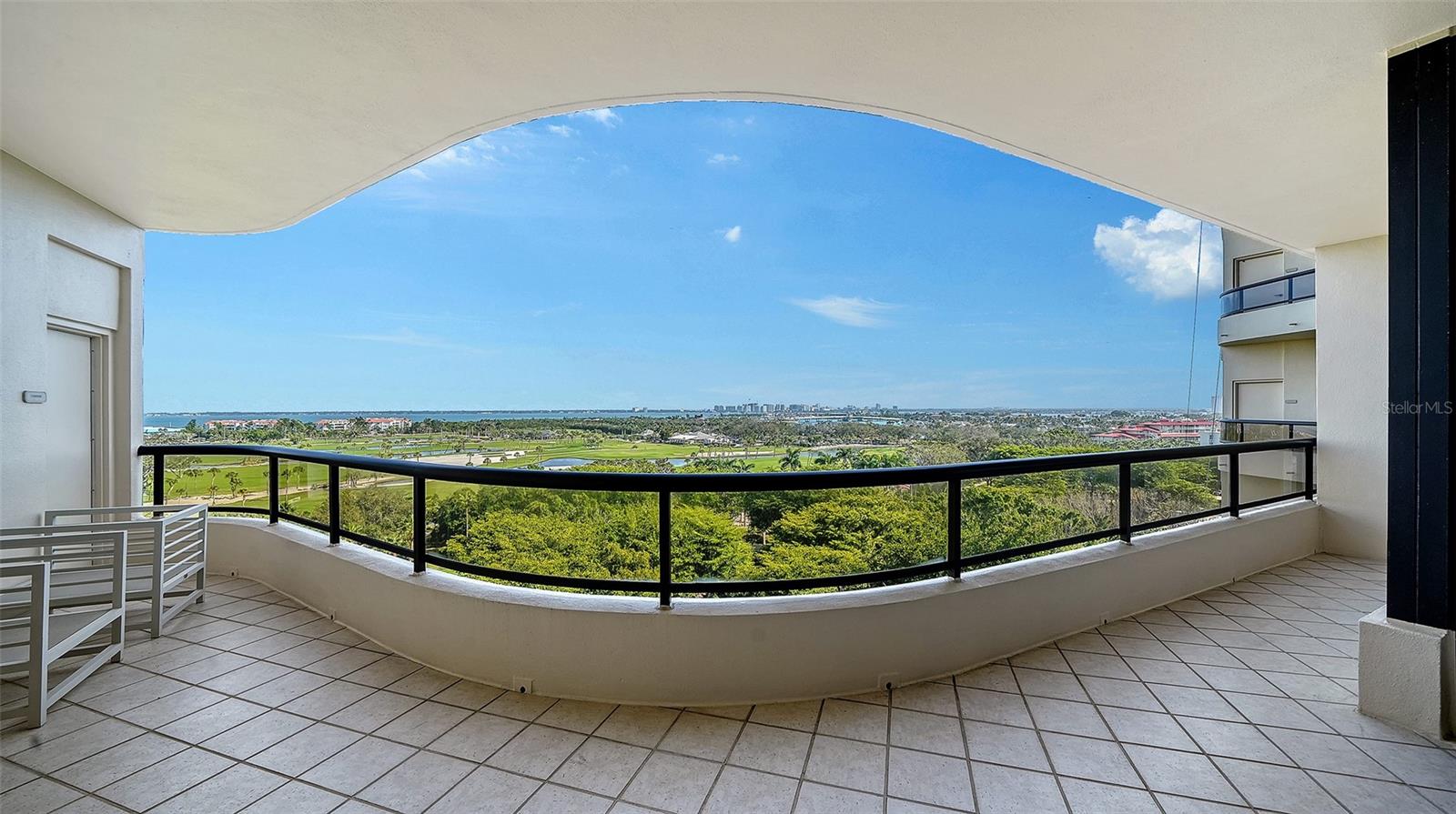L AMBIANCE AT LONGBOAT KEY CLUB PH 02 - Residential