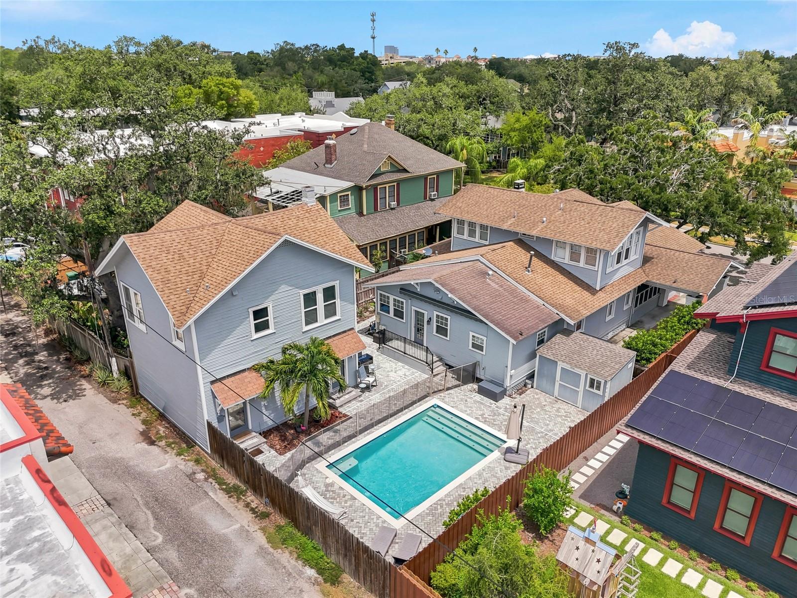 HYDE PARK WEST - Residential