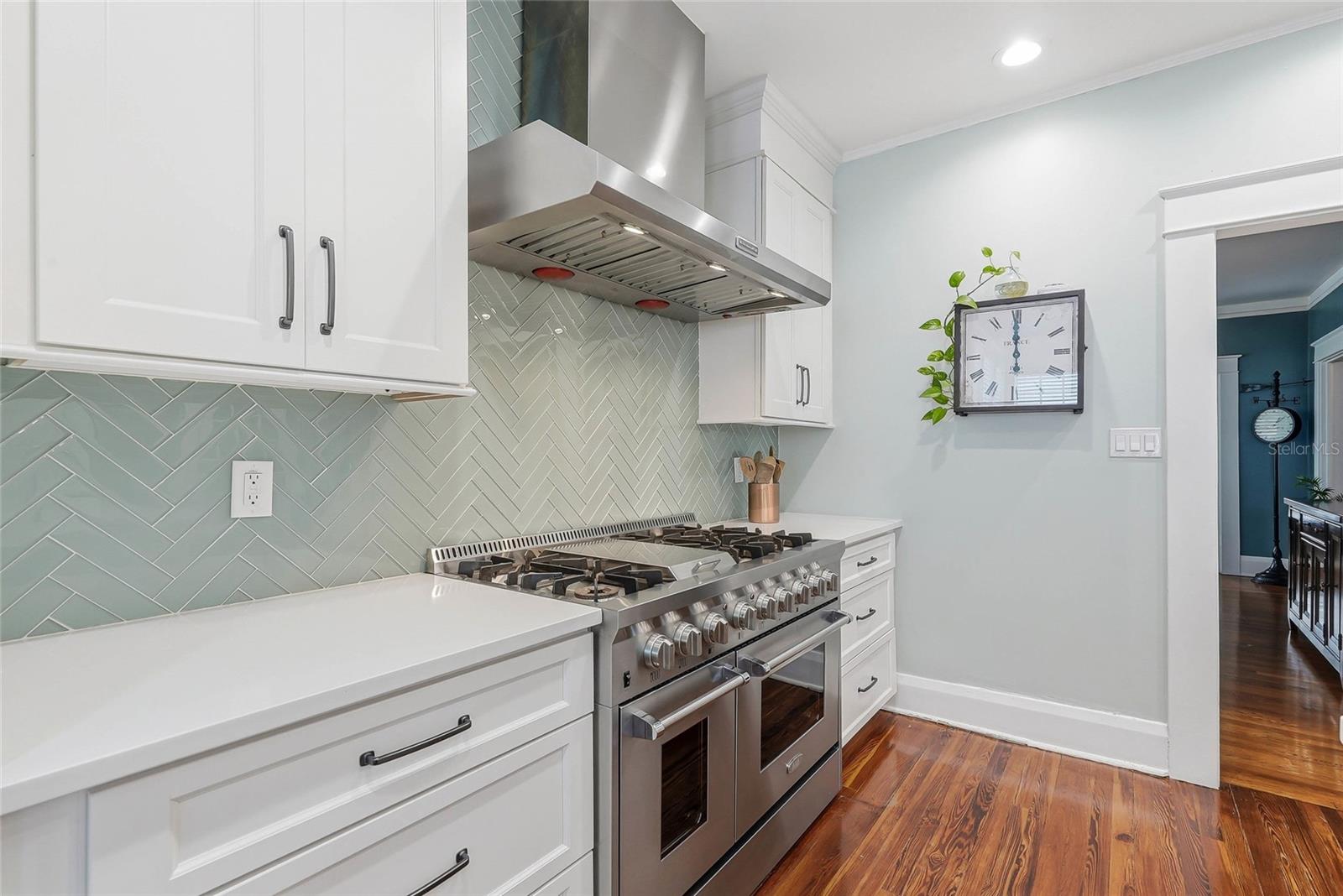 HYDE PARK WEST - Residential