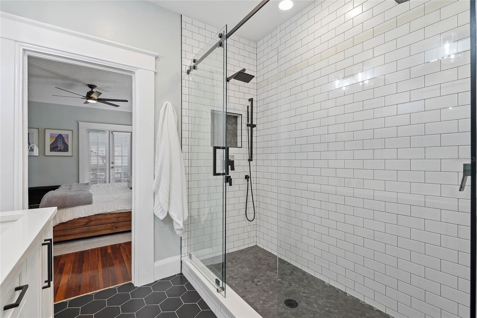 HYDE PARK WEST - Residential
