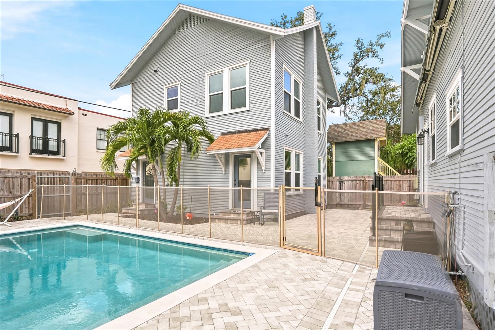 HYDE PARK WEST - Residential