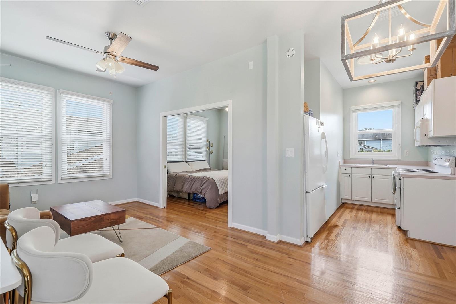 HYDE PARK WEST - Residential