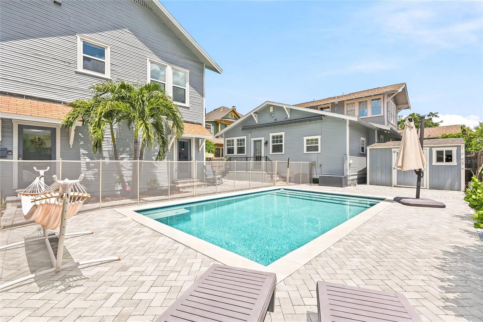 HYDE PARK WEST - Residential