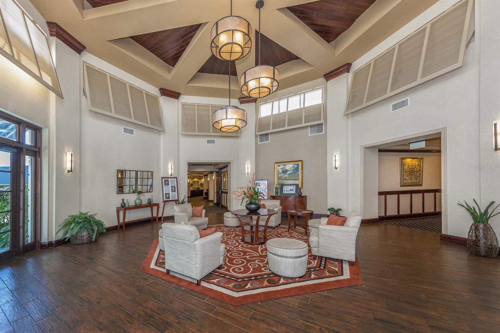 EIGHTH FAIRWAY - Residential