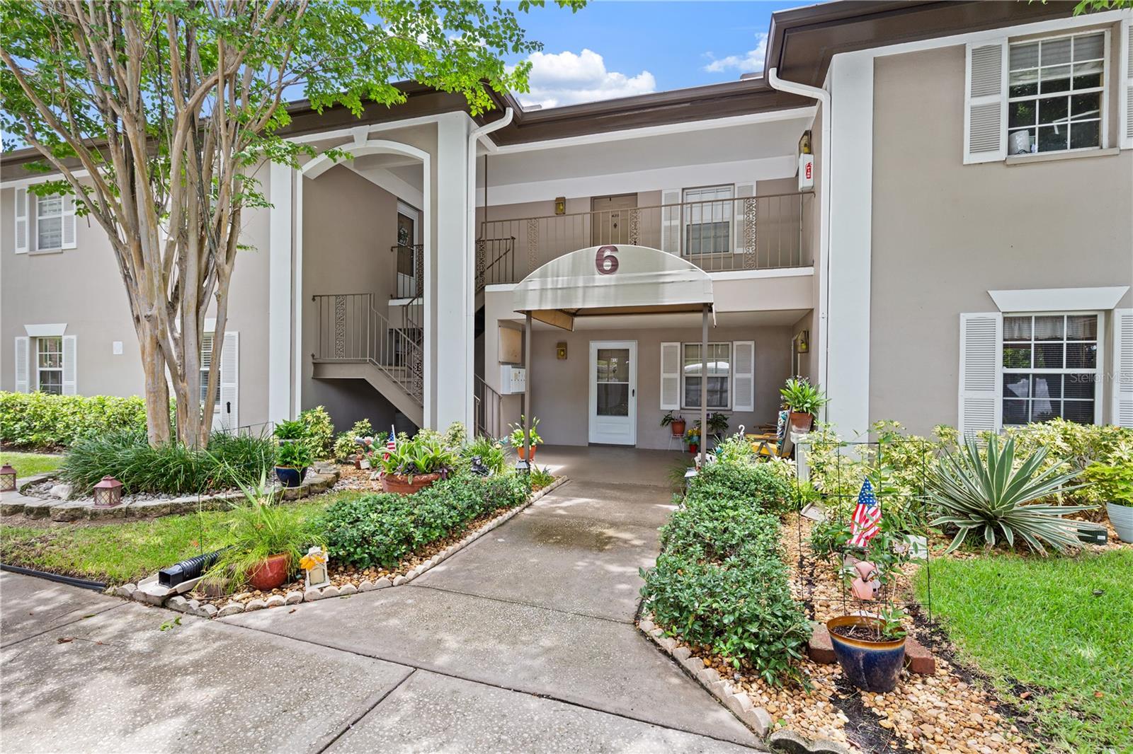 BAY OAKS CONDO - Residential