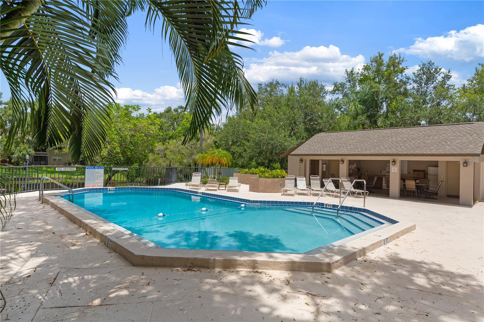 BAY OAKS CONDO - Residential