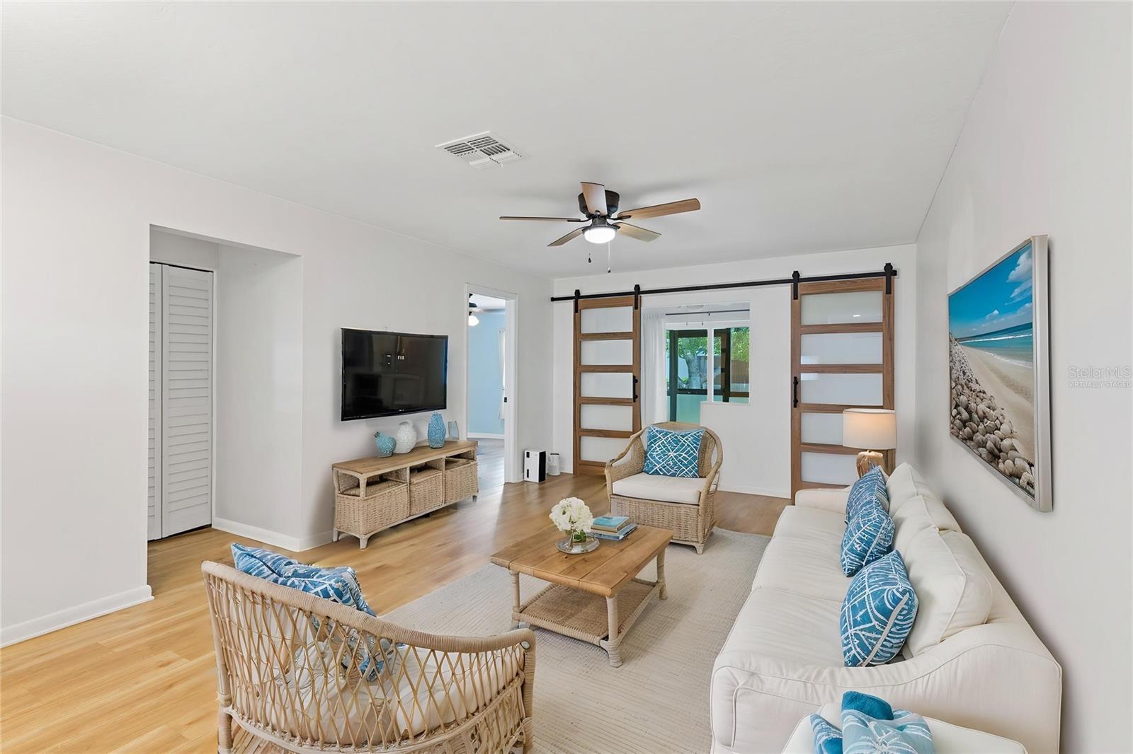 BAY OAKS CONDO - Residential