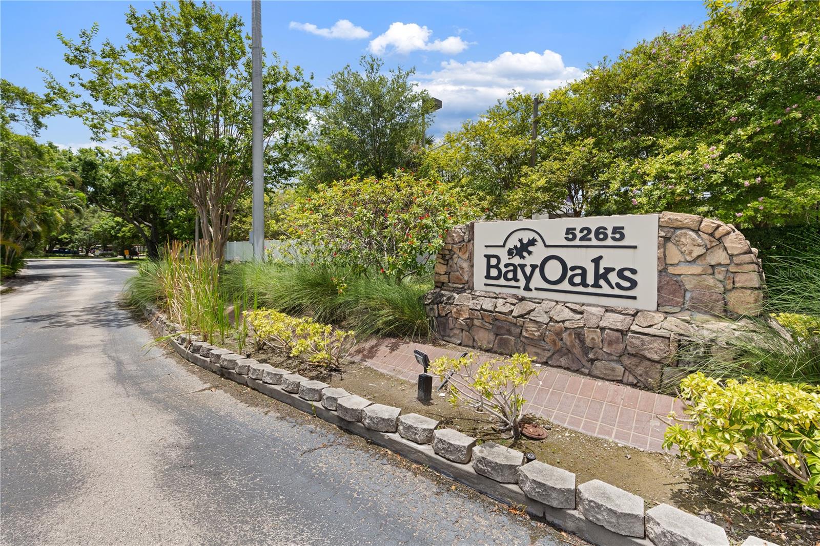 BAY OAKS CONDO - Residential