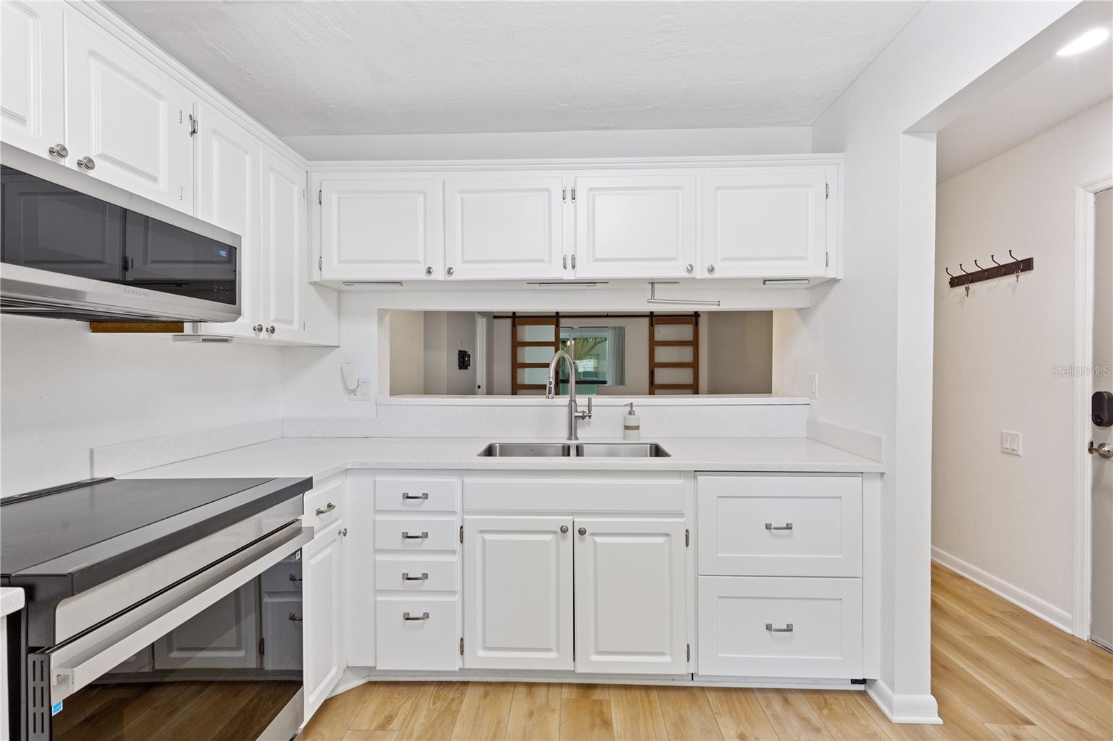 BAY OAKS CONDO - Residential