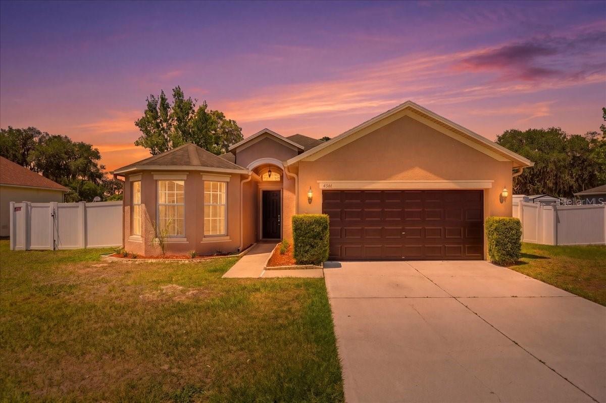 CREEKSIDE - Residential