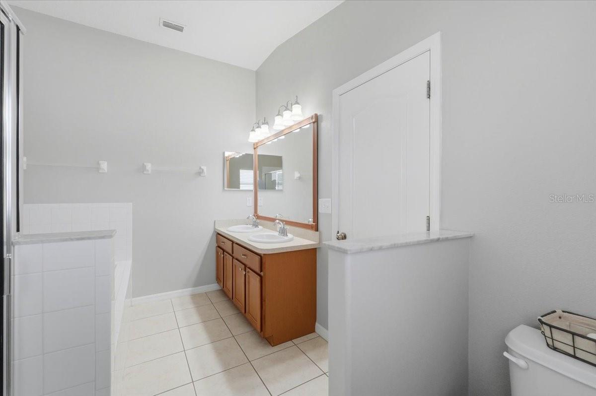 CREEKSIDE - Residential