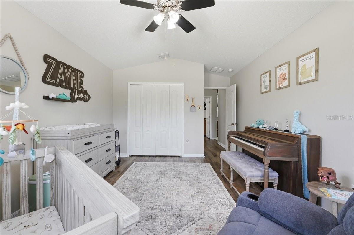CREEKSIDE - Residential