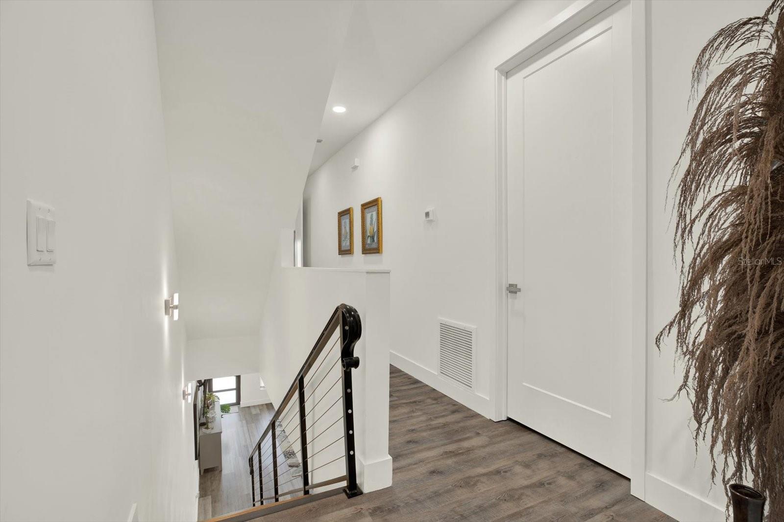 LATITUDES IN THE PARK - Residential