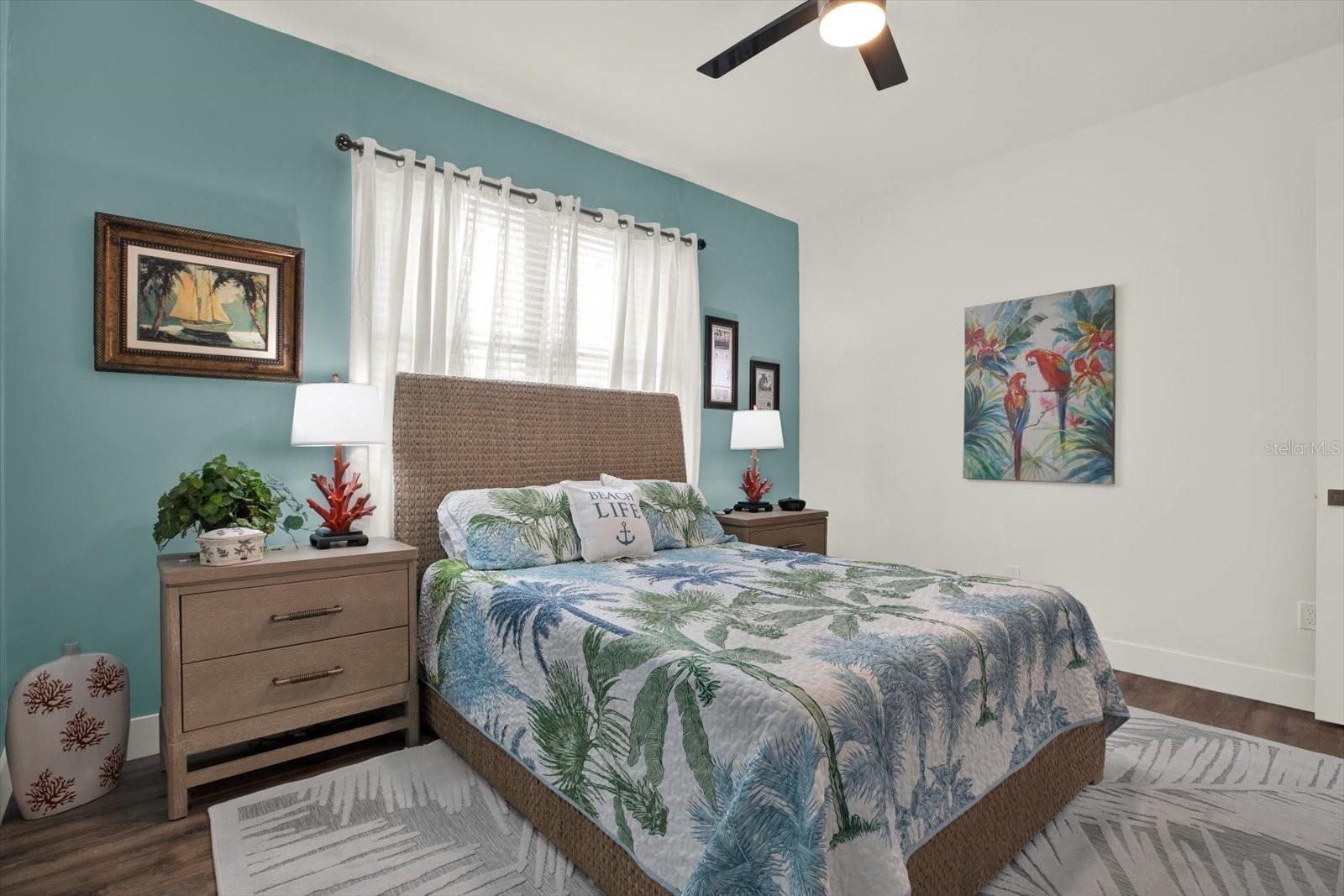 LATITUDES IN THE PARK - Residential