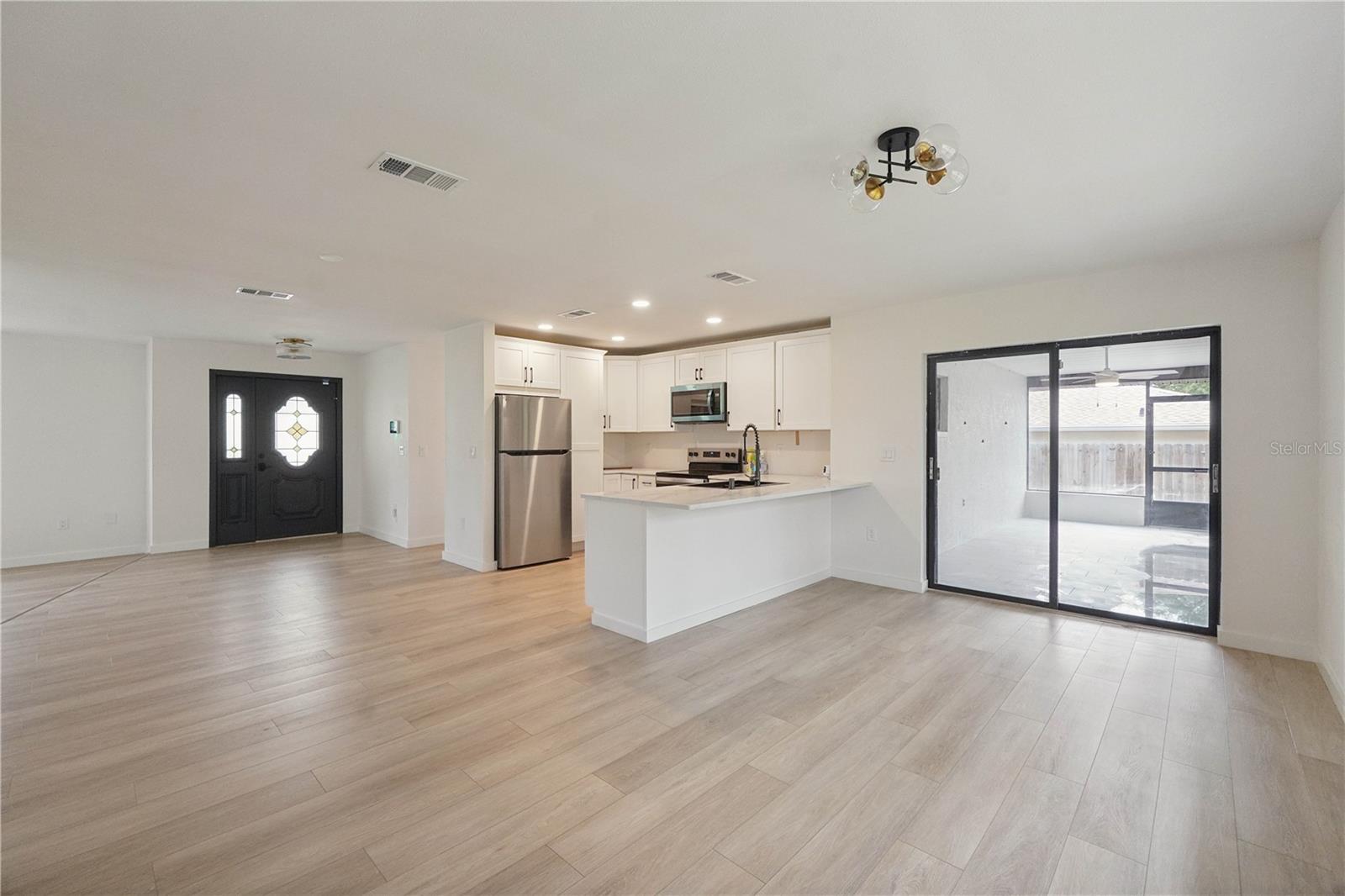 FOREST OAKS - Residential