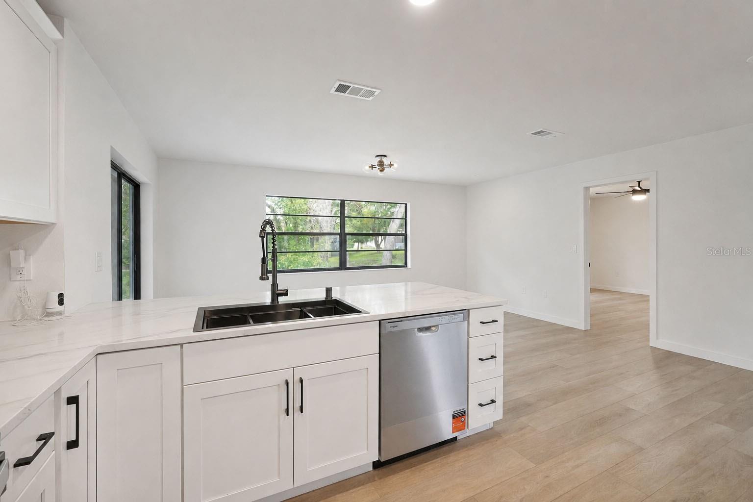 FOREST OAKS - Residential