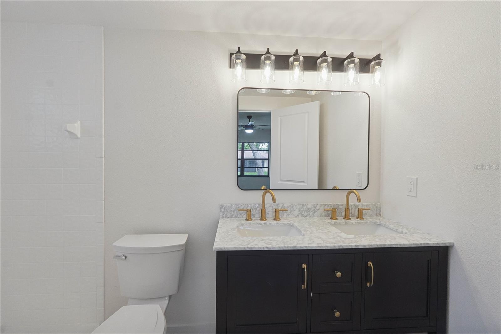 FOREST OAKS - Residential