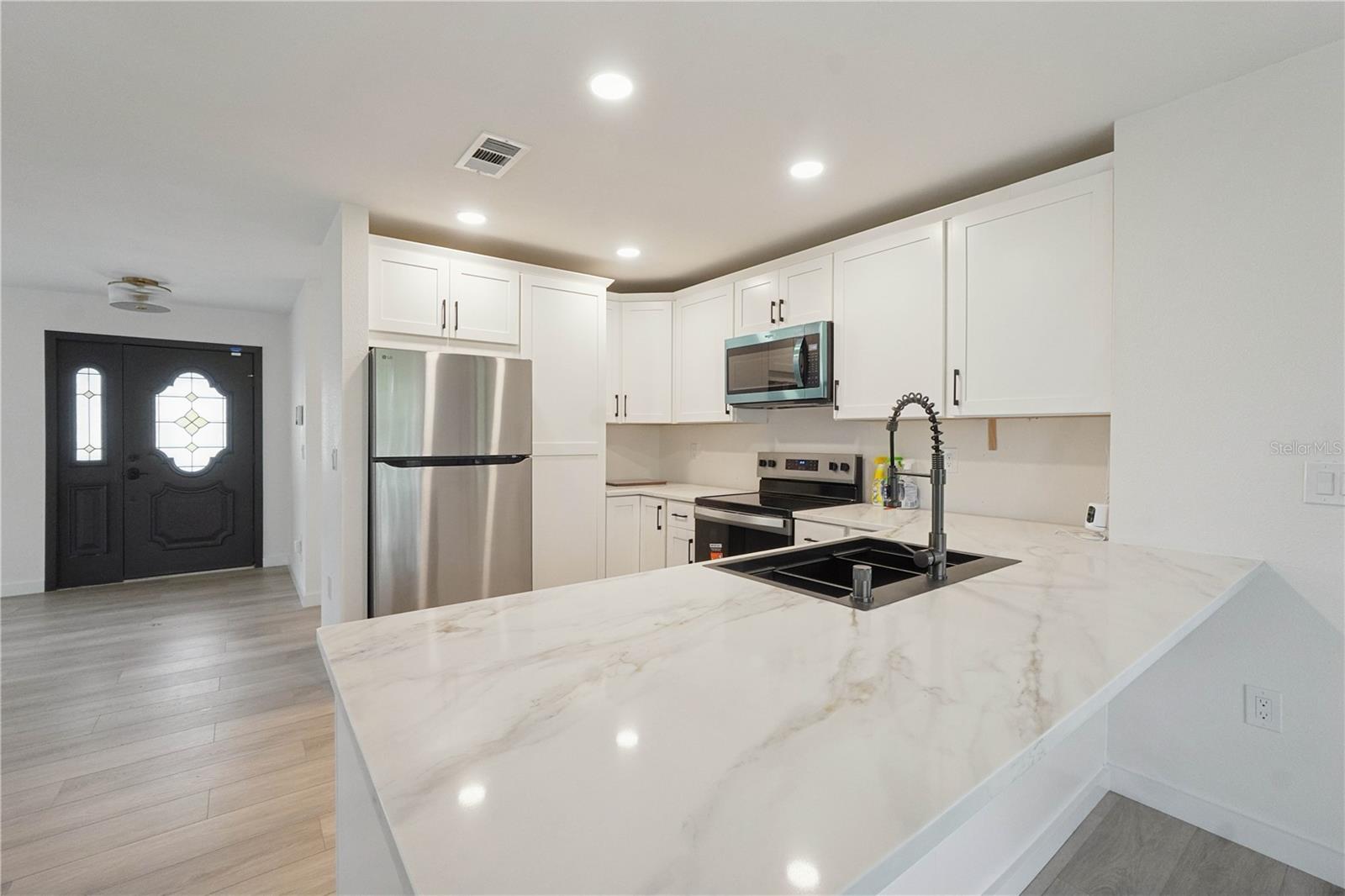 FOREST OAKS - Residential