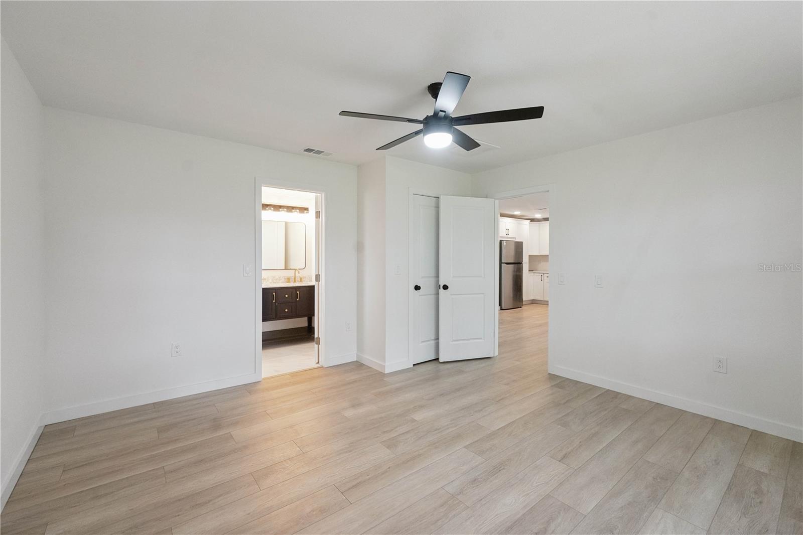 FOREST OAKS - Residential