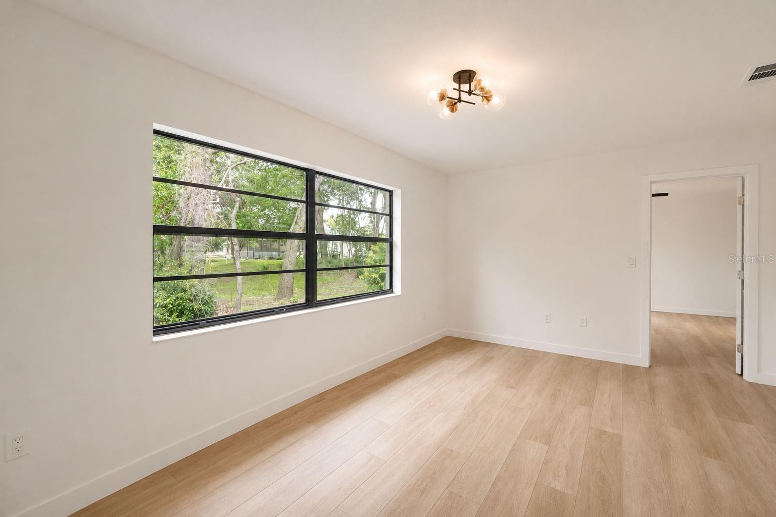 FOREST OAKS - Residential