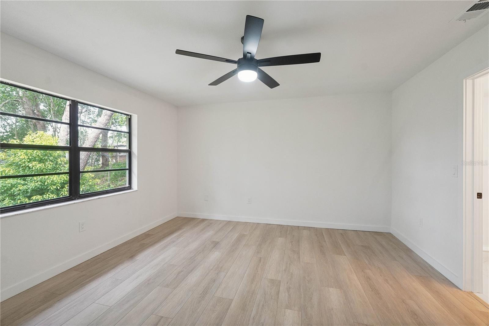 FOREST OAKS - Residential