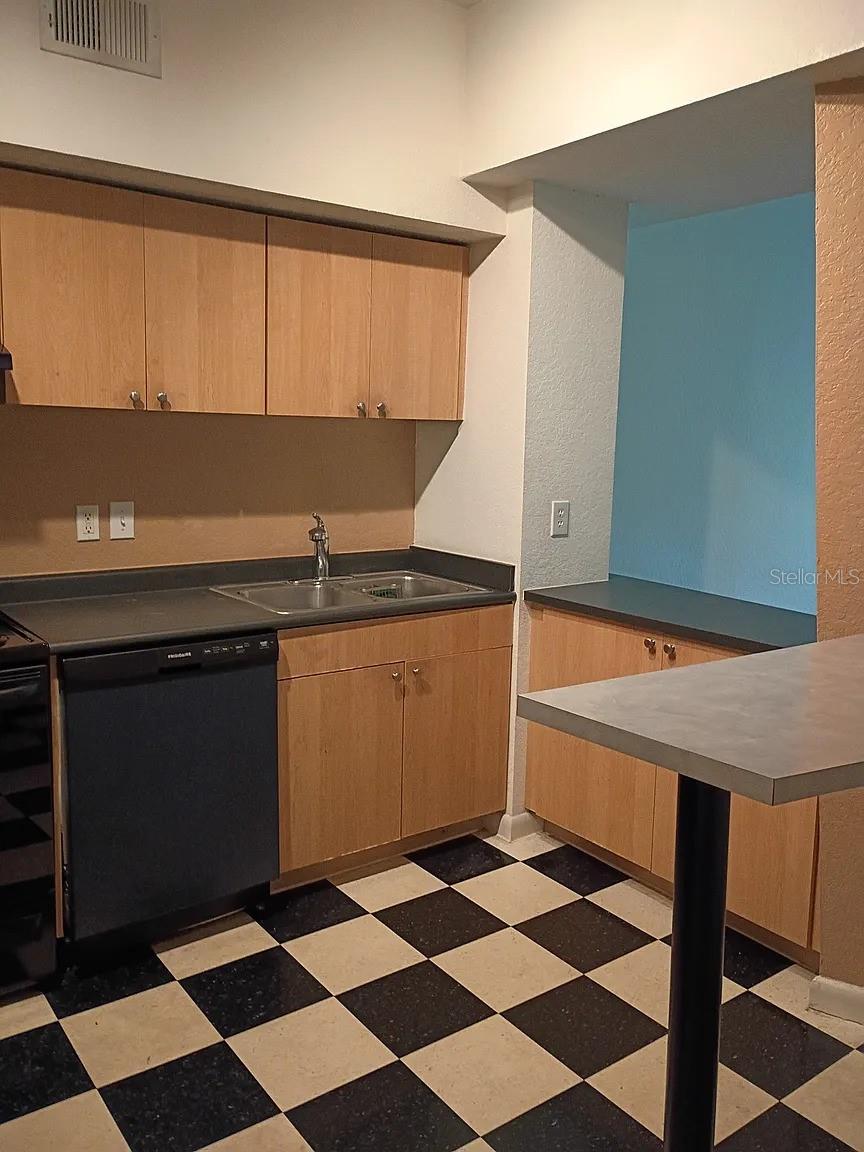 THE MADISON AT SOHO - Residential Lease