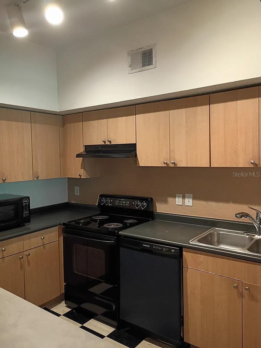 THE MADISON AT SOHO - Residential Lease