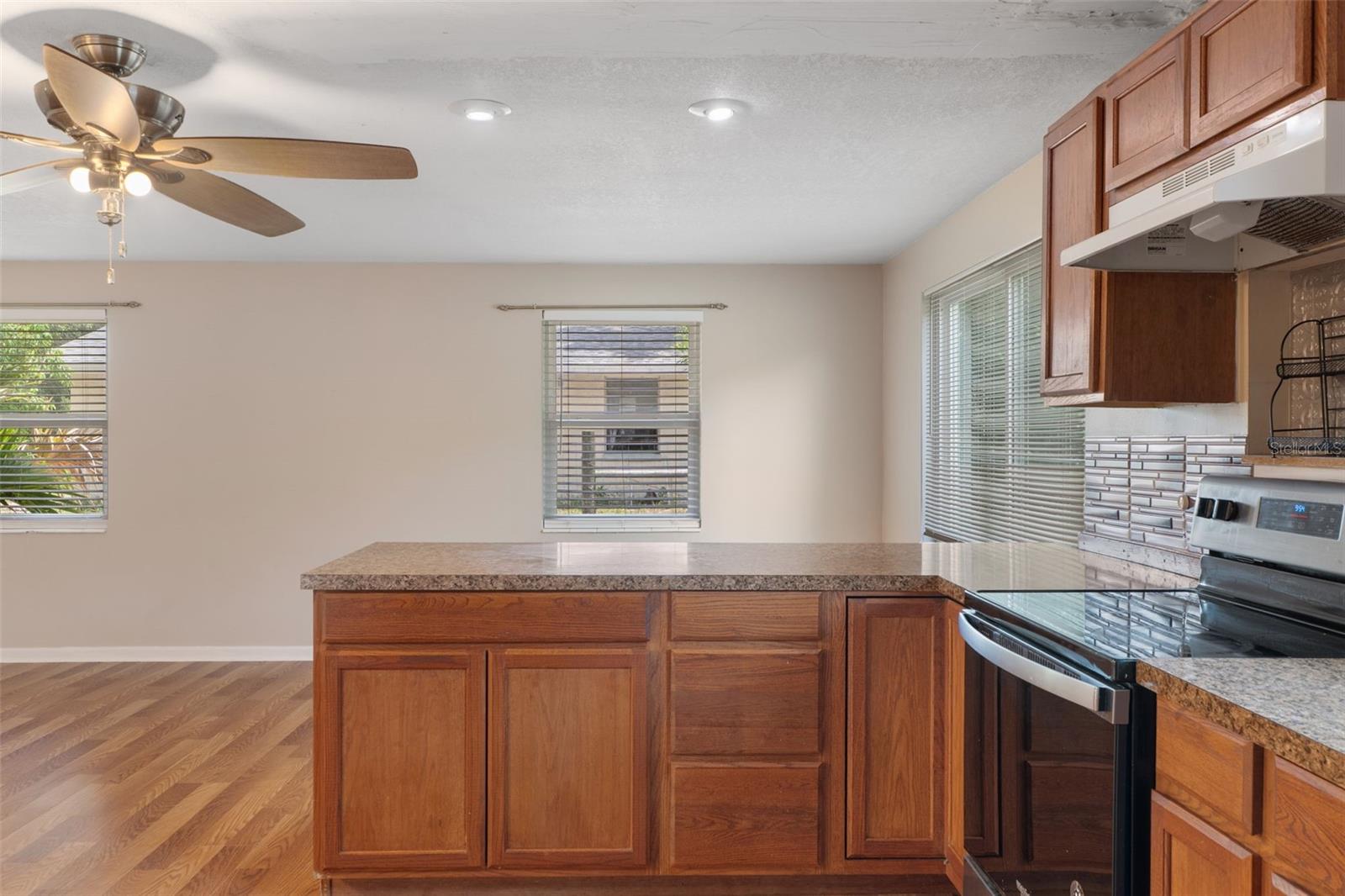 ZAN MAR VILLAGE UNIT 01 - Residential
