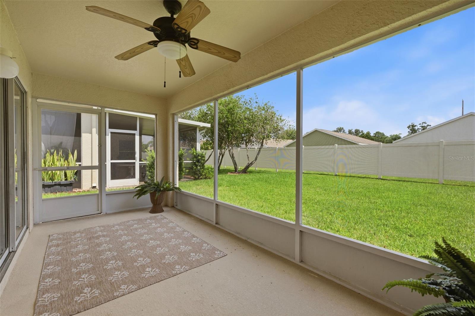 PLANTATION PALMS - Residential
