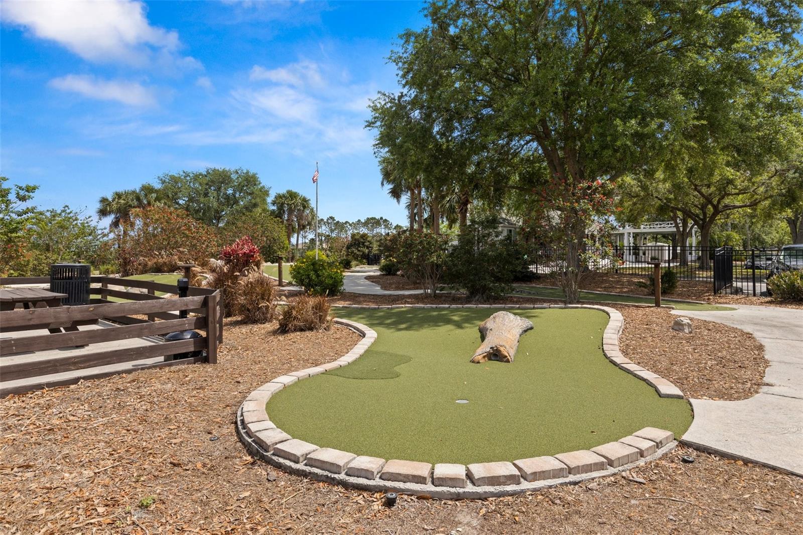 PLANTATION PALMS - Residential