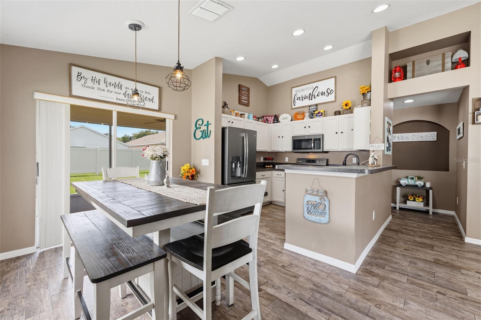 PLANTATION PALMS - Residential
