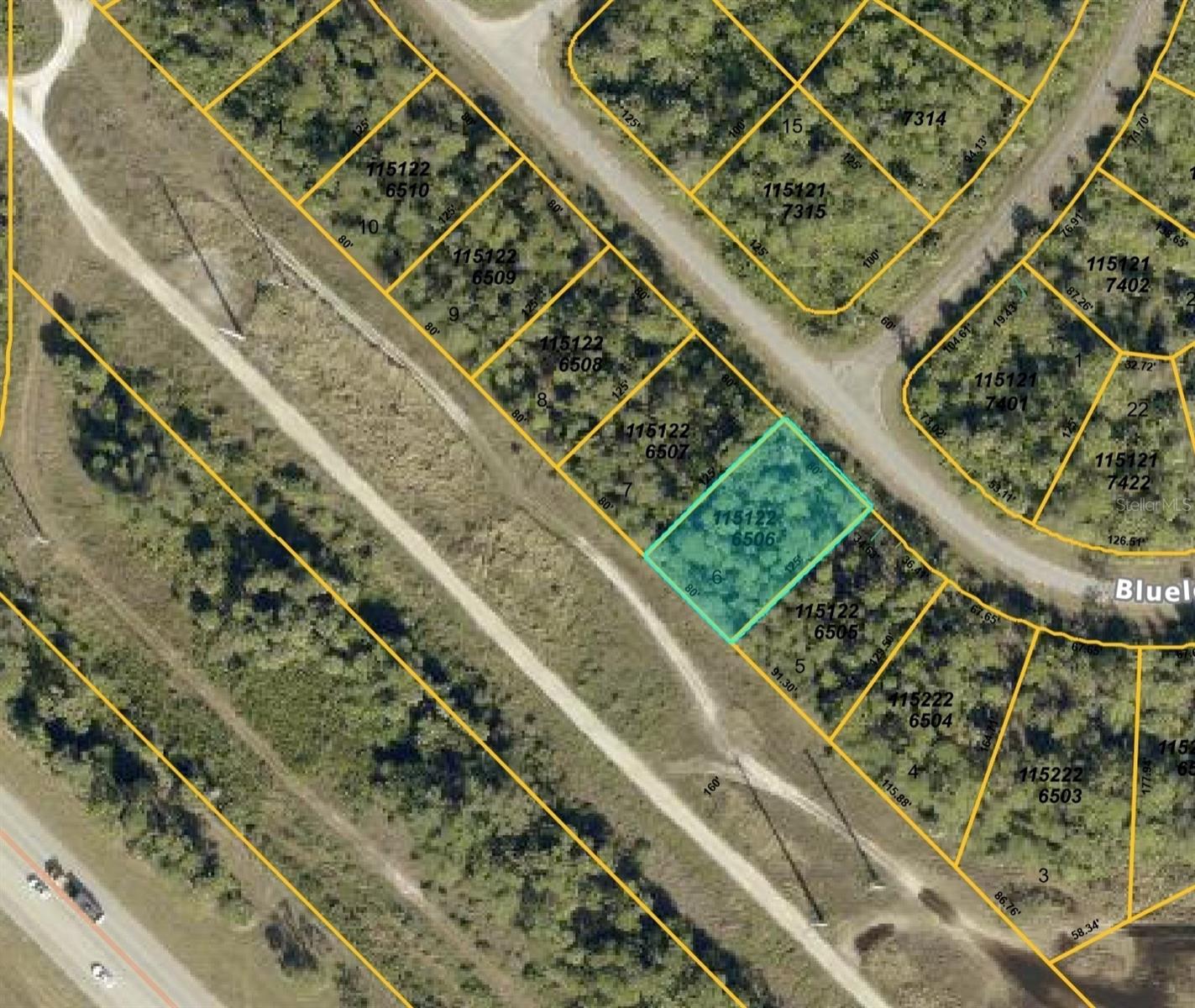 Gorgeous lot in North Port. Its a great investment property!! NO FLOOD ZONE!!! North Port is an area that has seen major growth in the past few years and is convenient for those looking to commute to Sarasota or Fort Myers. The City of North Port offers so many community highlights including a new Water Park, Atlanta Braves Spring Training Stadium, shopping, dining, plenty of public parks, and less than a 30-minute drive to pristine Gulf Coast Beaches! Don't miss this one;