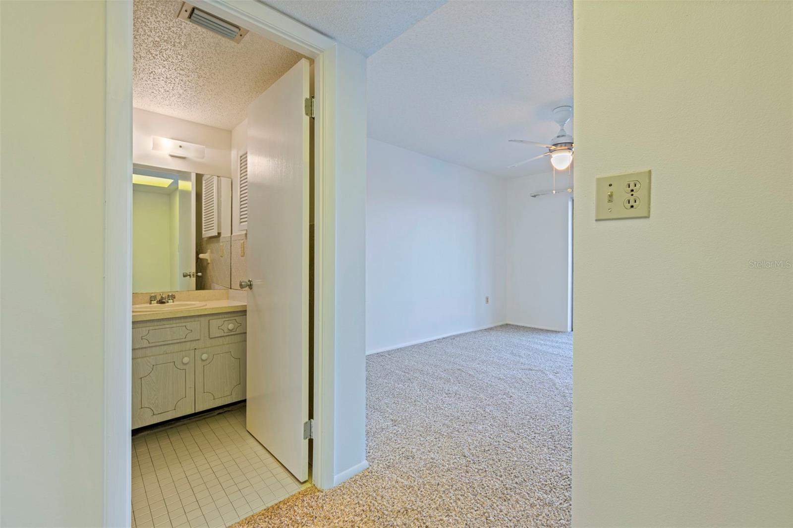 BAYSHORE ON THE LAKE APTS III SEC2 - Residential